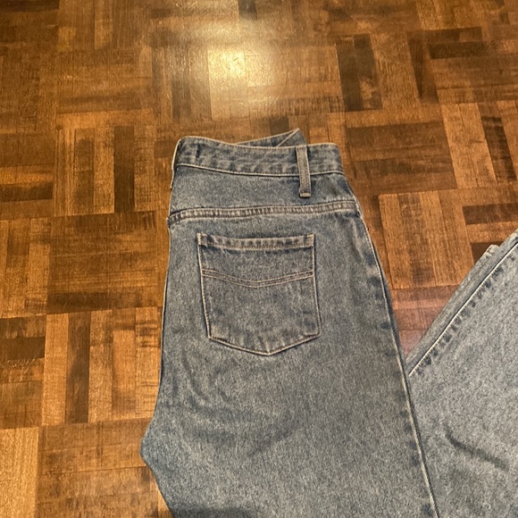 Noul/Oak & Fort light wash mom jeans - Picture 3 of 5